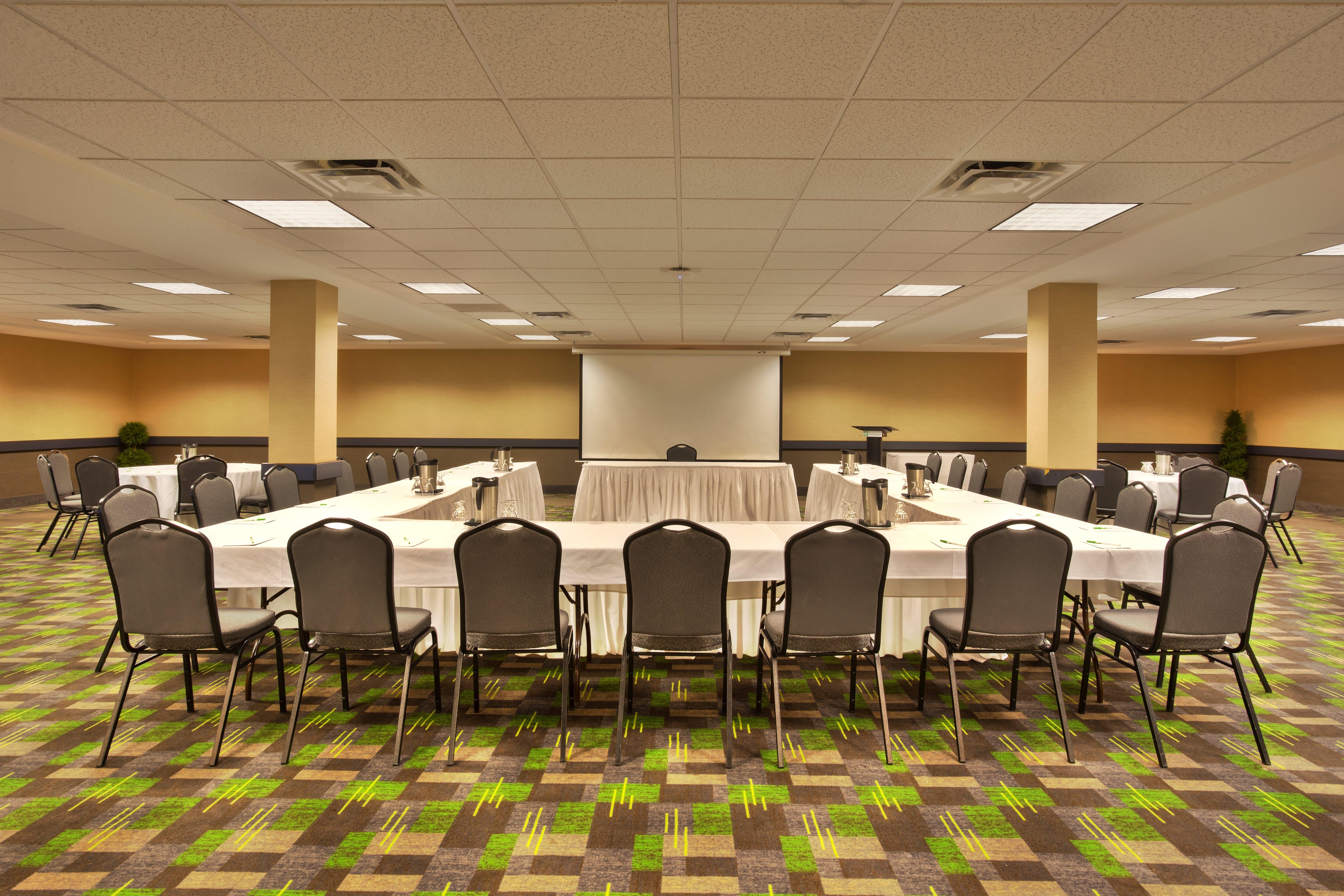 Holiday Inn Express Winnipeg Airport - Polo Park By Ihg Zewnętrze zdjęcie