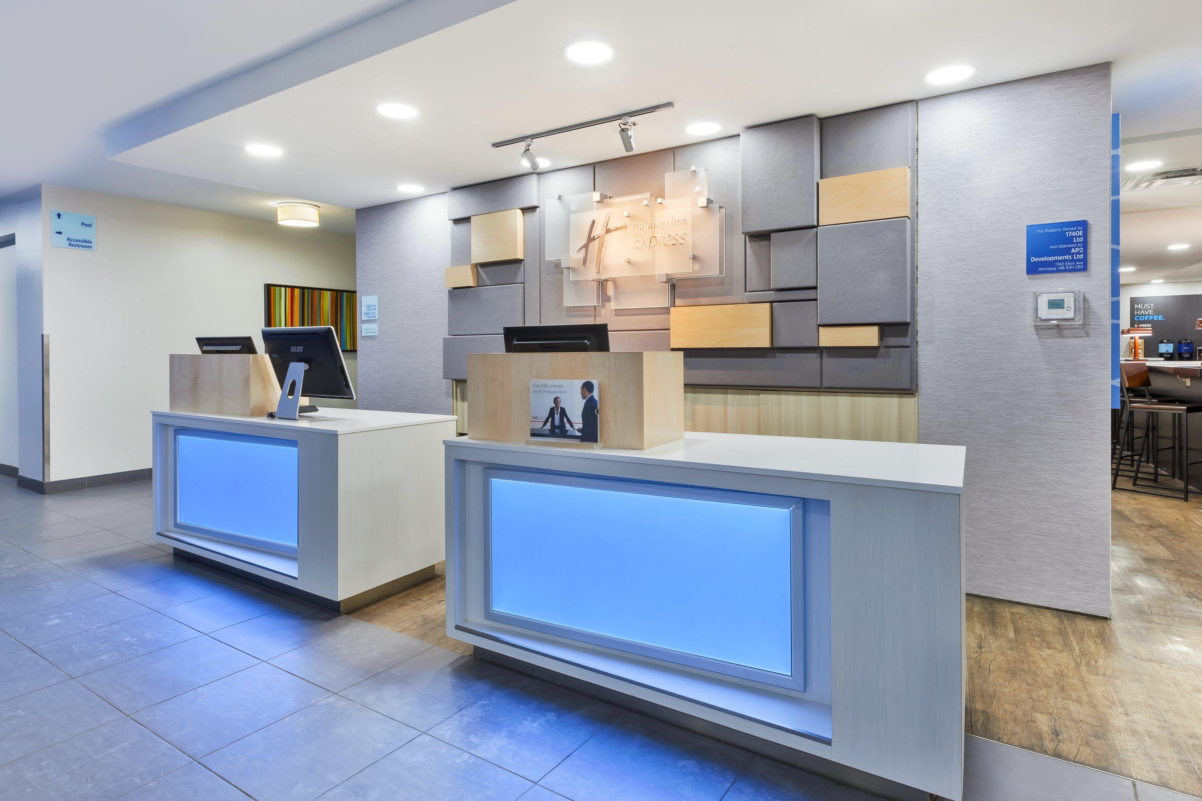 Holiday Inn Express Winnipeg Airport - Polo Park By Ihg Zewnętrze zdjęcie