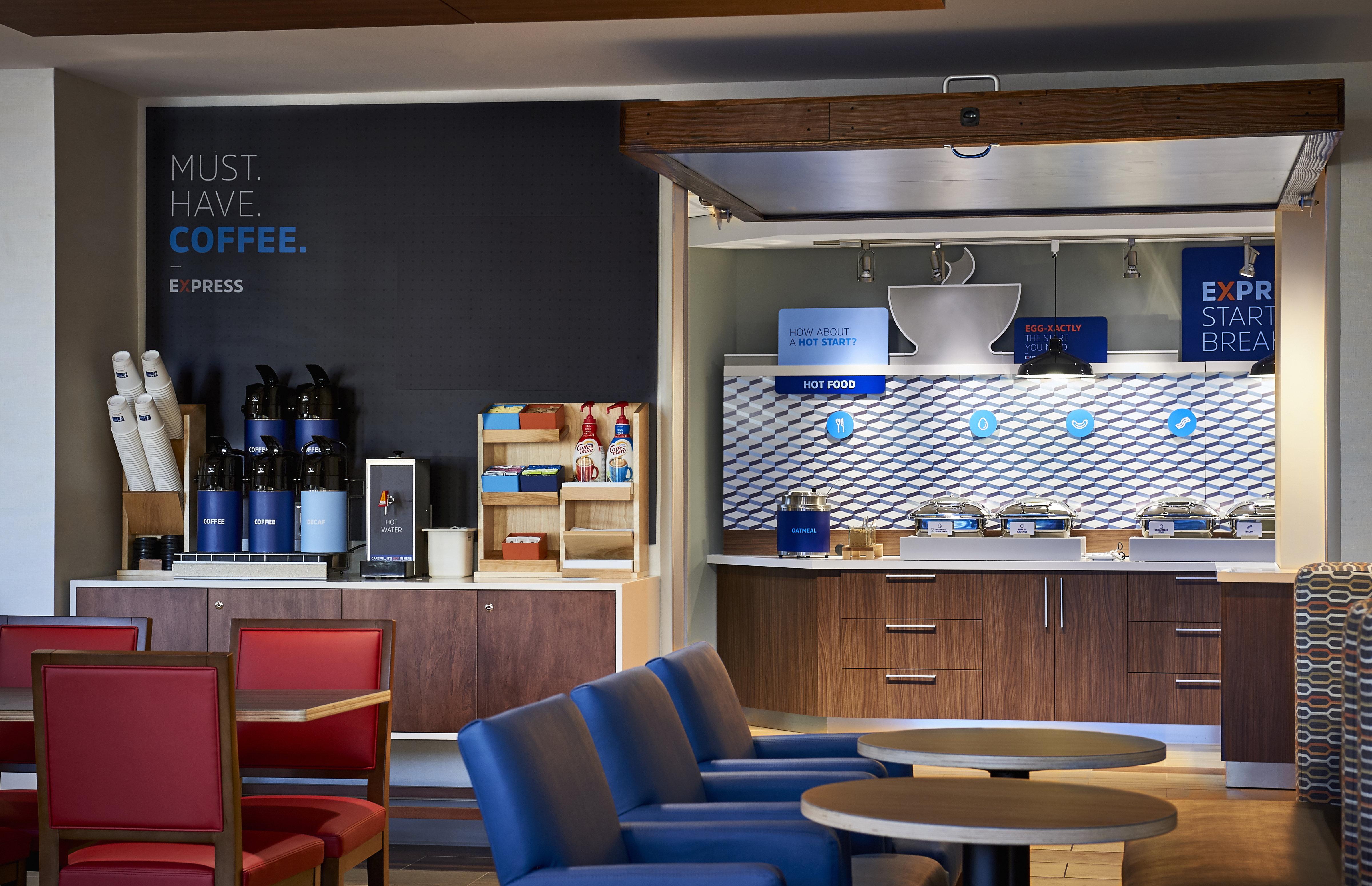 Holiday Inn Express Winnipeg Airport - Polo Park By Ihg Zewnętrze zdjęcie
