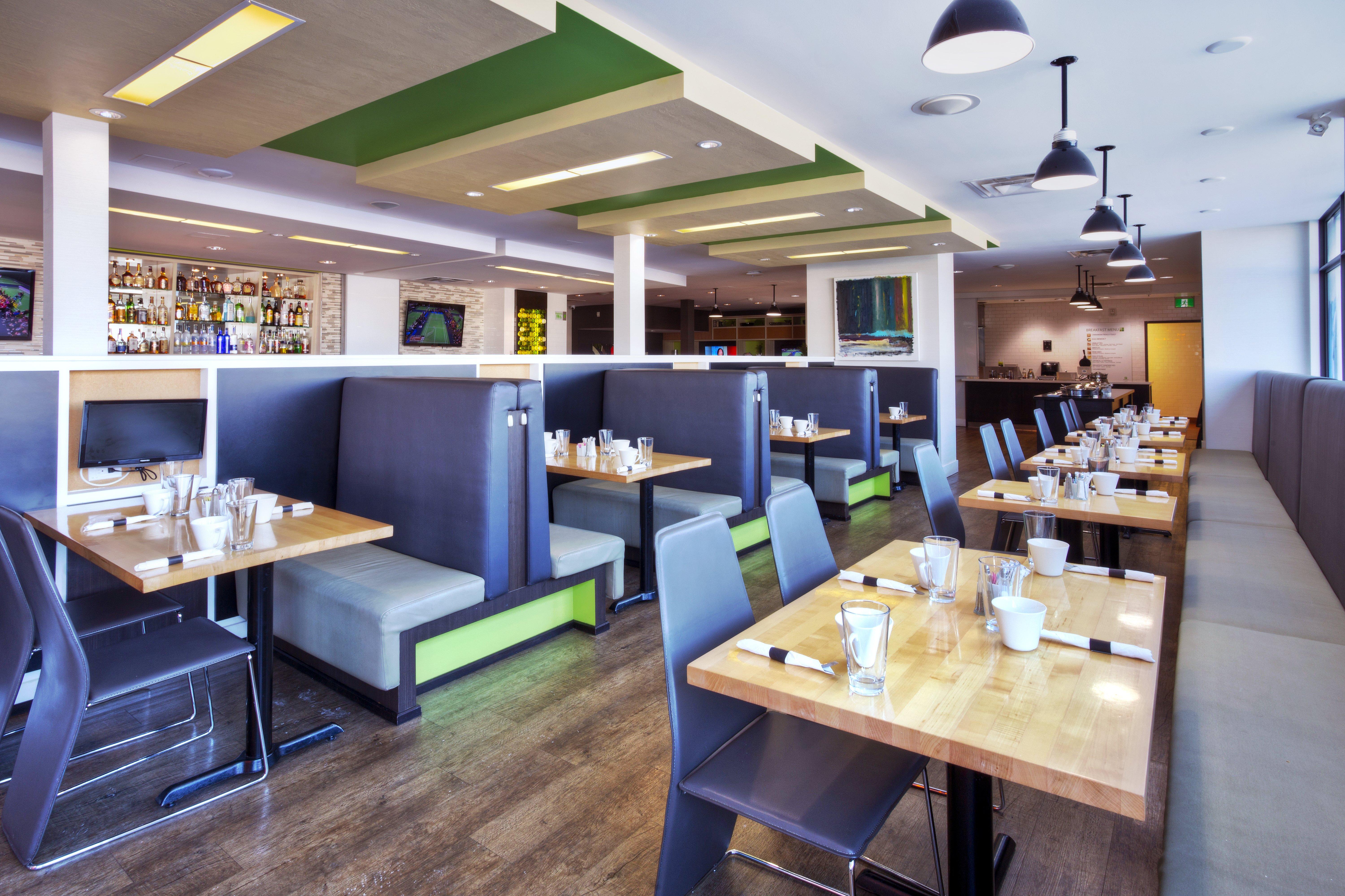 Holiday Inn Express Winnipeg Airport - Polo Park By Ihg Zewnętrze zdjęcie