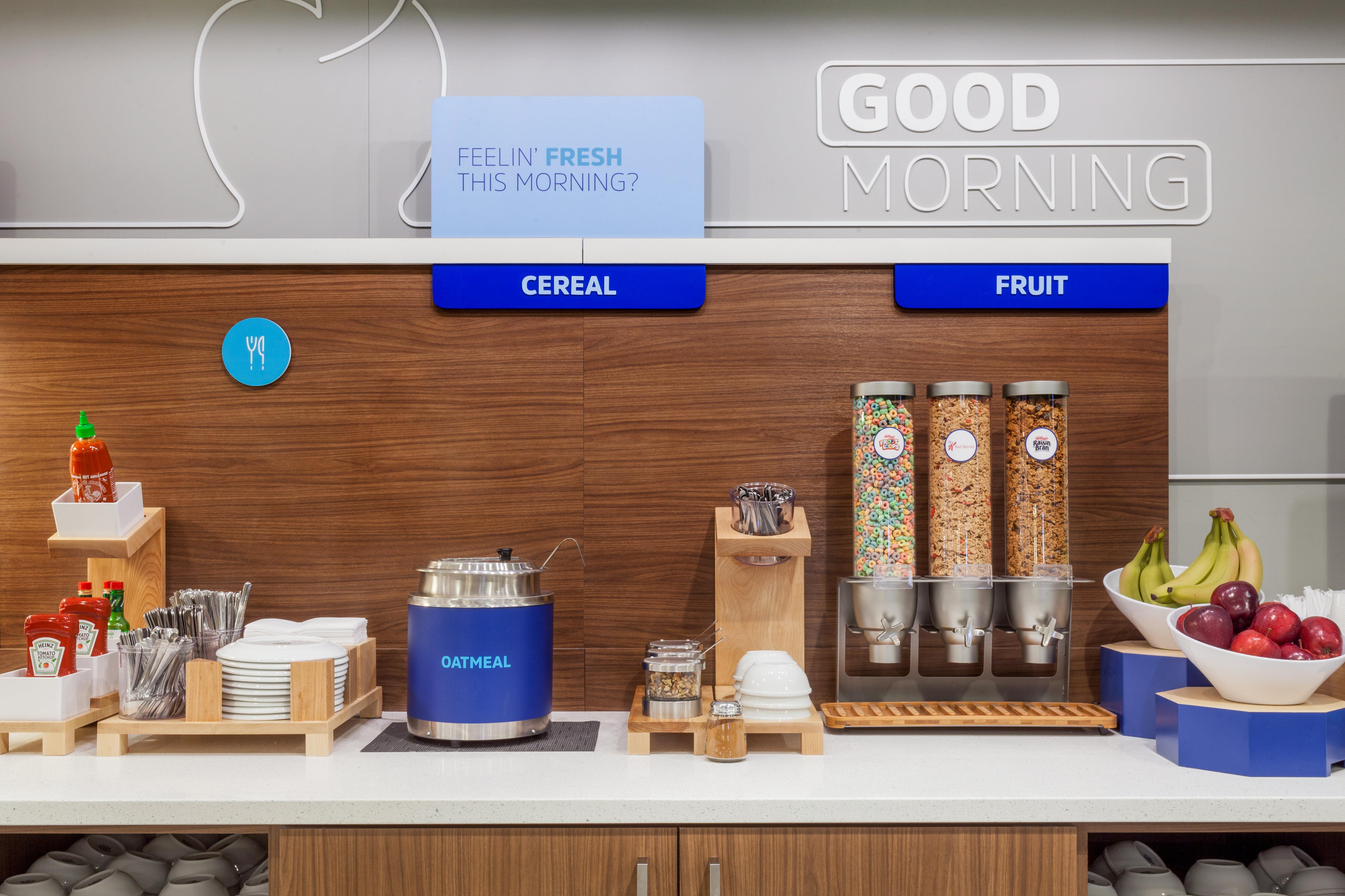 Holiday Inn Express Winnipeg Airport - Polo Park By Ihg Zewnętrze zdjęcie