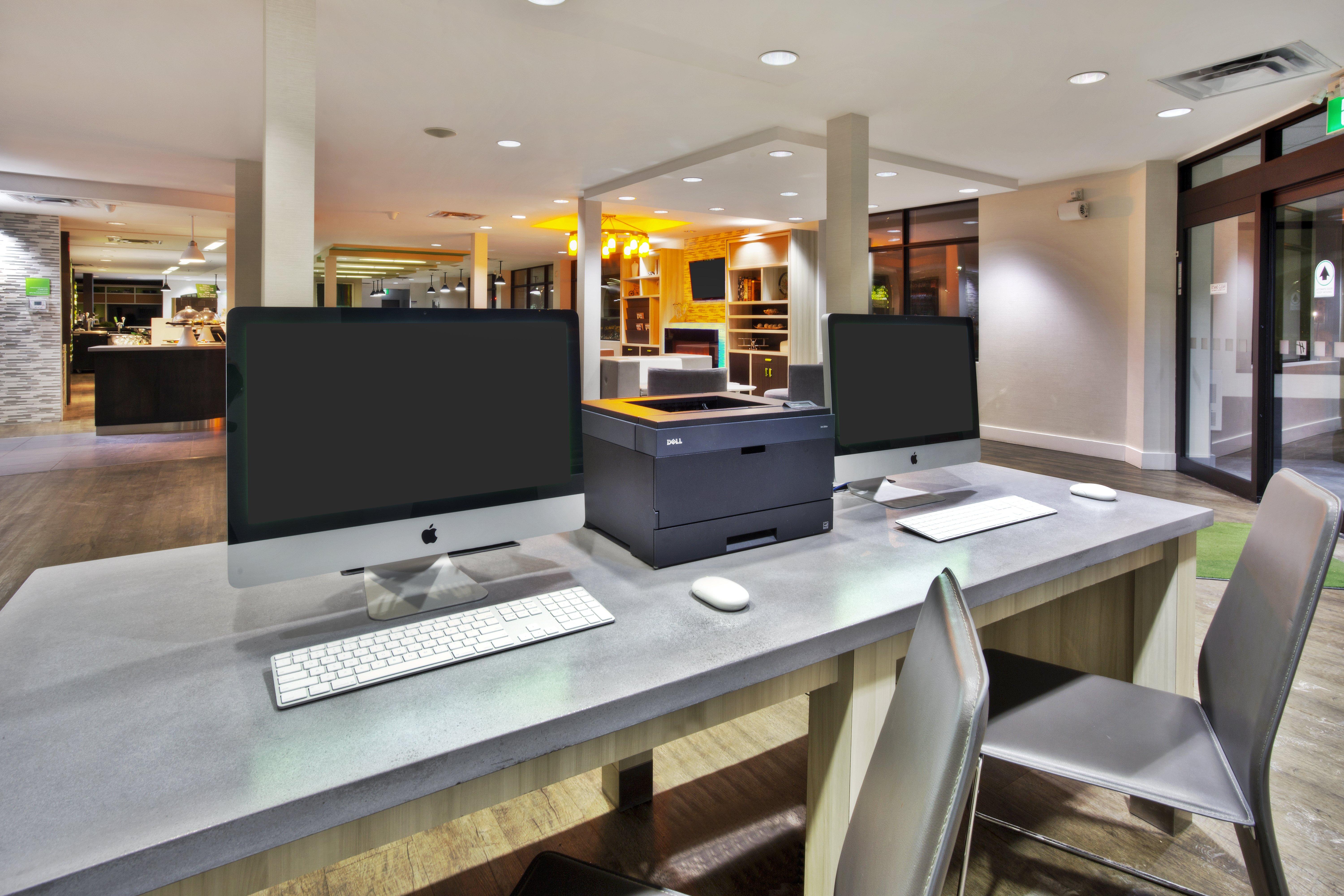 Holiday Inn Express Winnipeg Airport - Polo Park By Ihg Zewnętrze zdjęcie