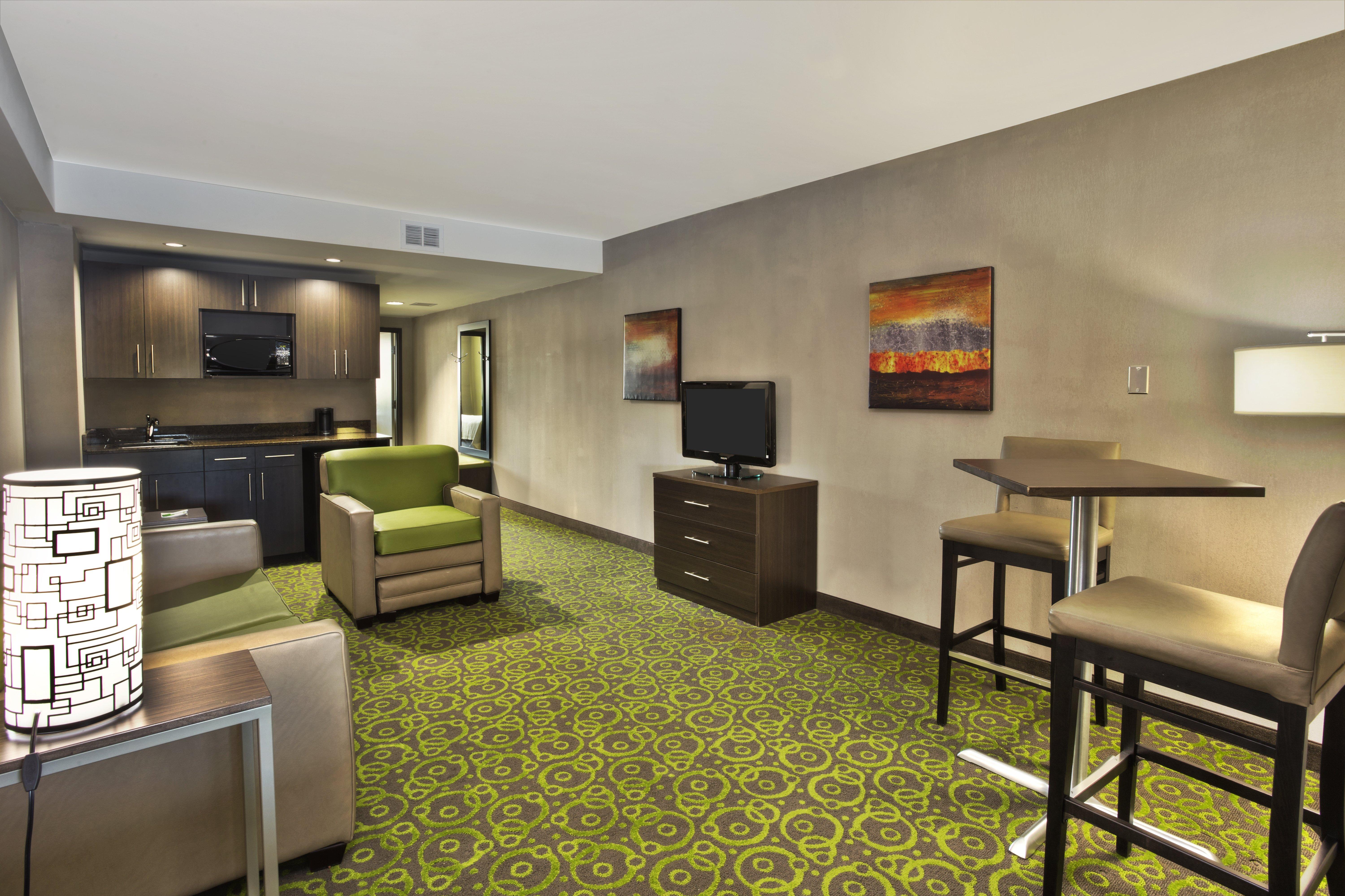 Holiday Inn Express Winnipeg Airport - Polo Park By Ihg Zewnętrze zdjęcie