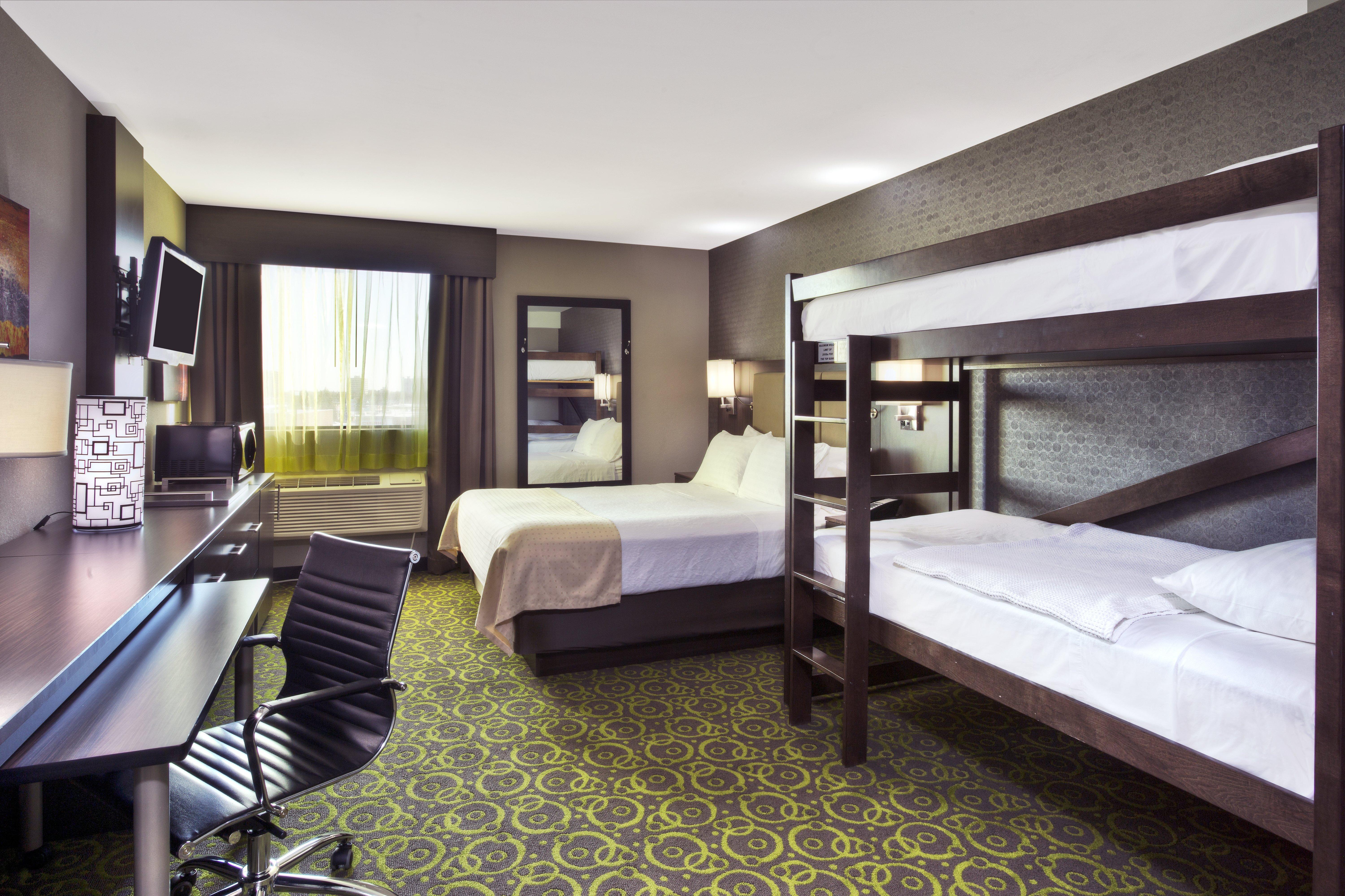 Holiday Inn Express Winnipeg Airport - Polo Park By Ihg Zewnętrze zdjęcie