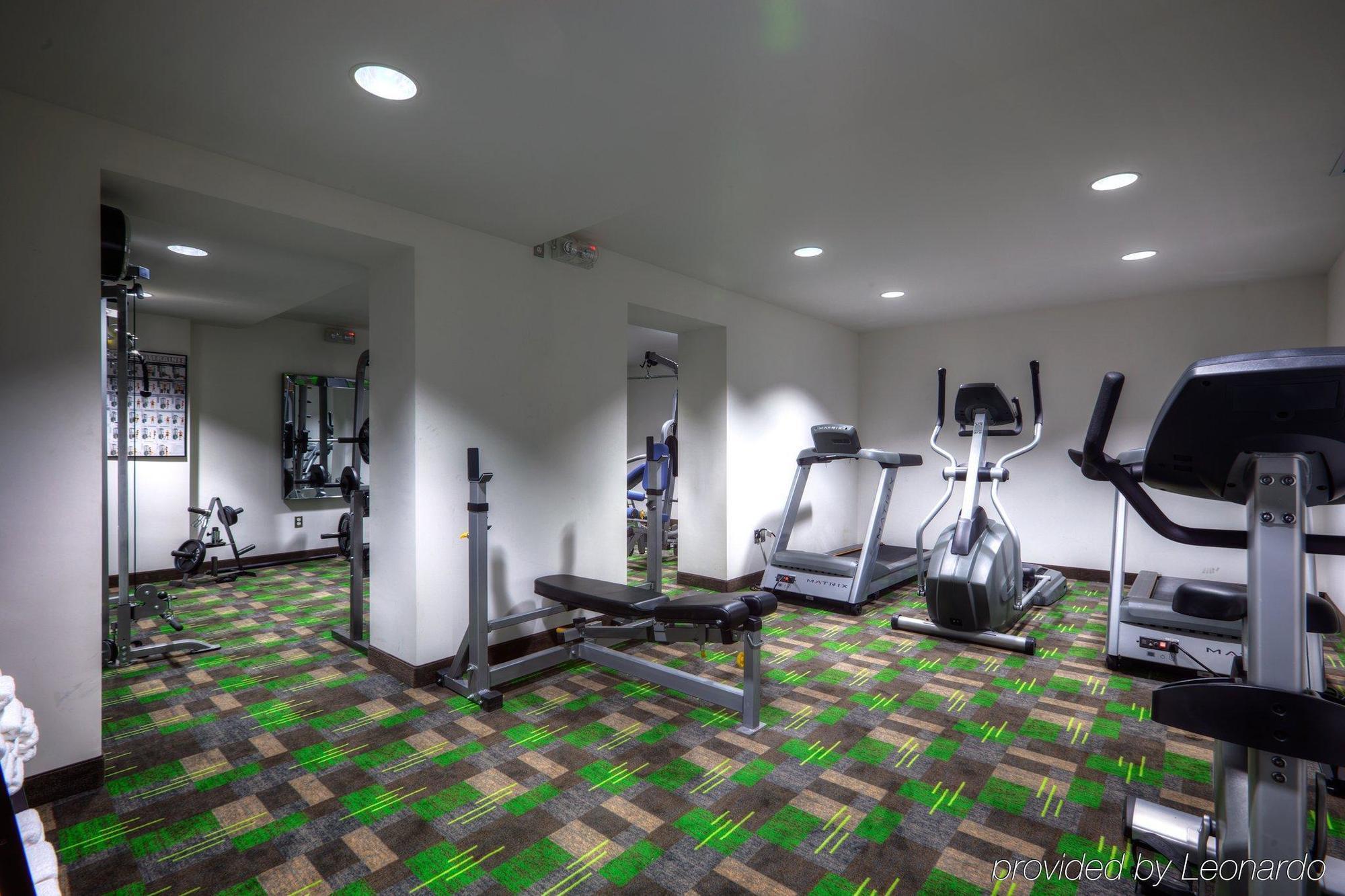 Holiday Inn Express Winnipeg Airport - Polo Park By Ihg Zewnętrze zdjęcie