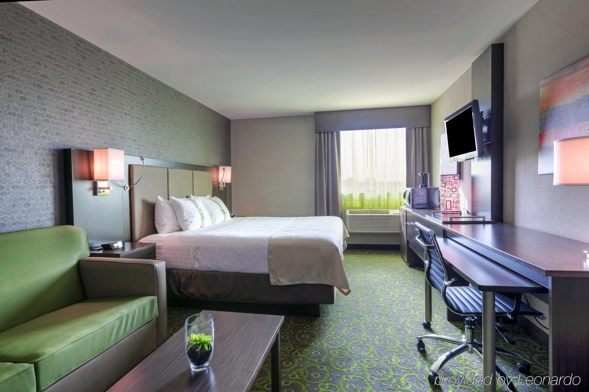 Holiday Inn Express Winnipeg Airport - Polo Park By Ihg Zewnętrze zdjęcie