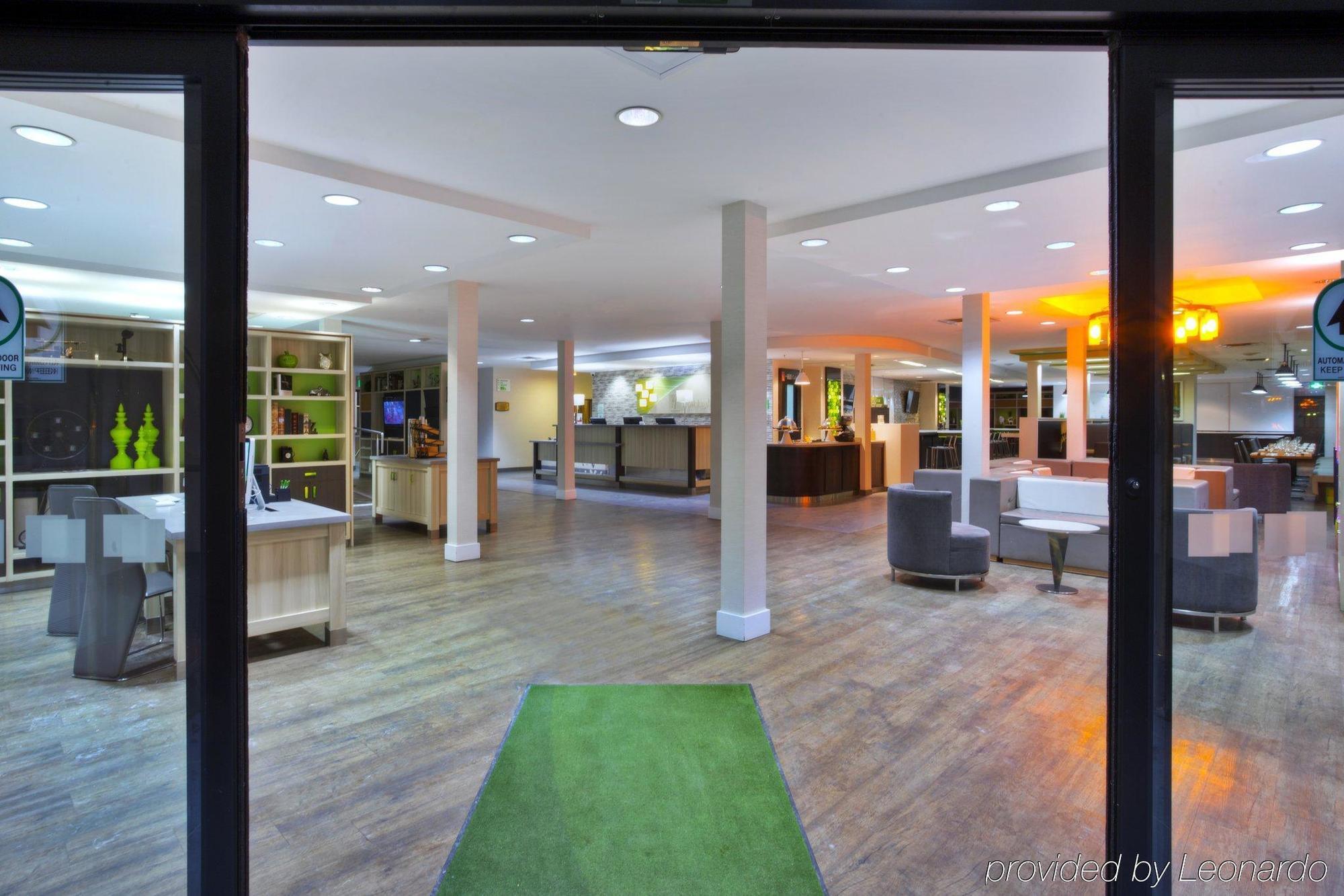 Holiday Inn Express Winnipeg Airport - Polo Park By Ihg Zewnętrze zdjęcie