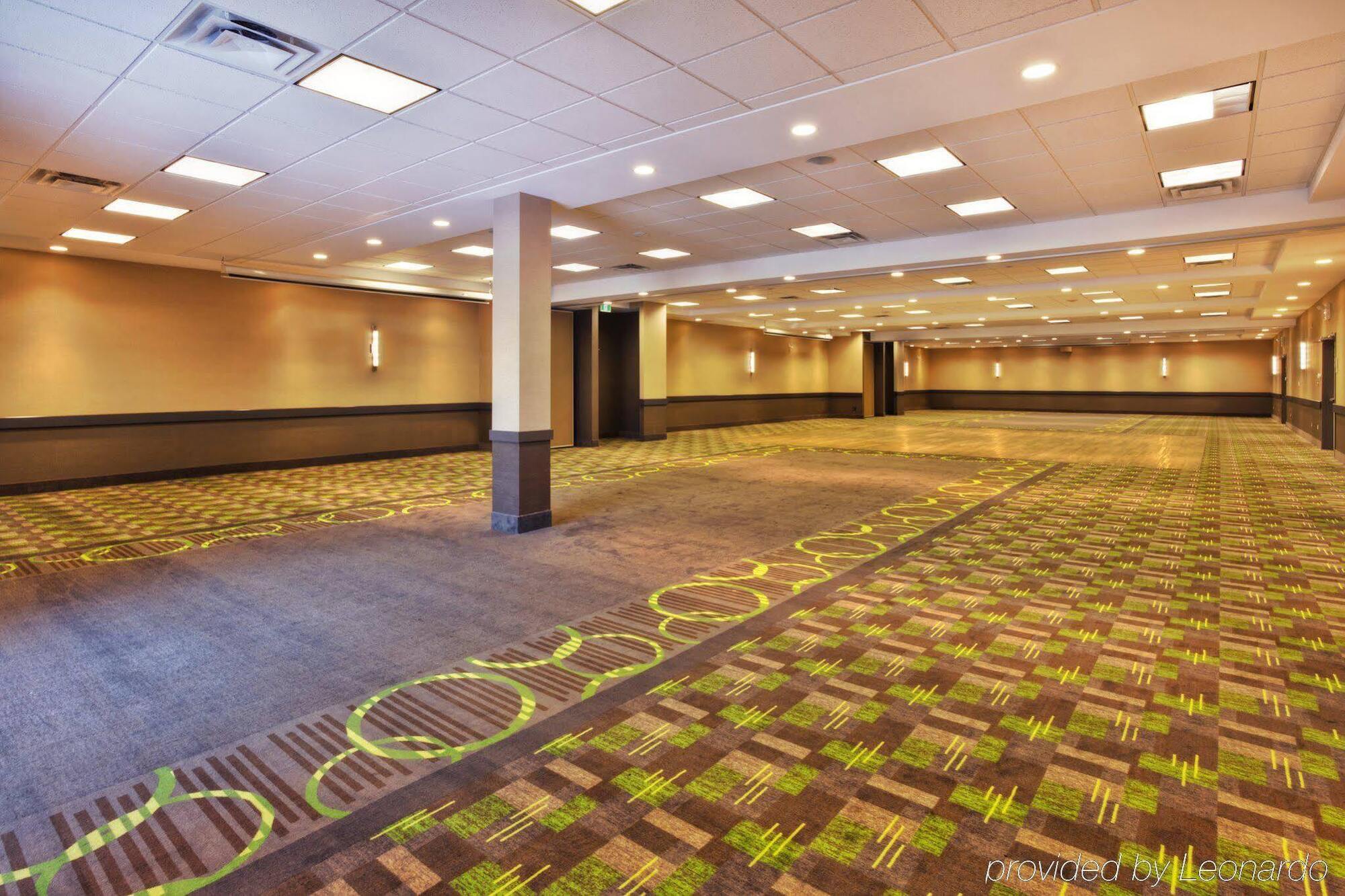 Holiday Inn Express Winnipeg Airport - Polo Park By Ihg Zewnętrze zdjęcie